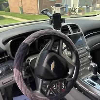 Clean Chevrolet front cabin and steering wheel